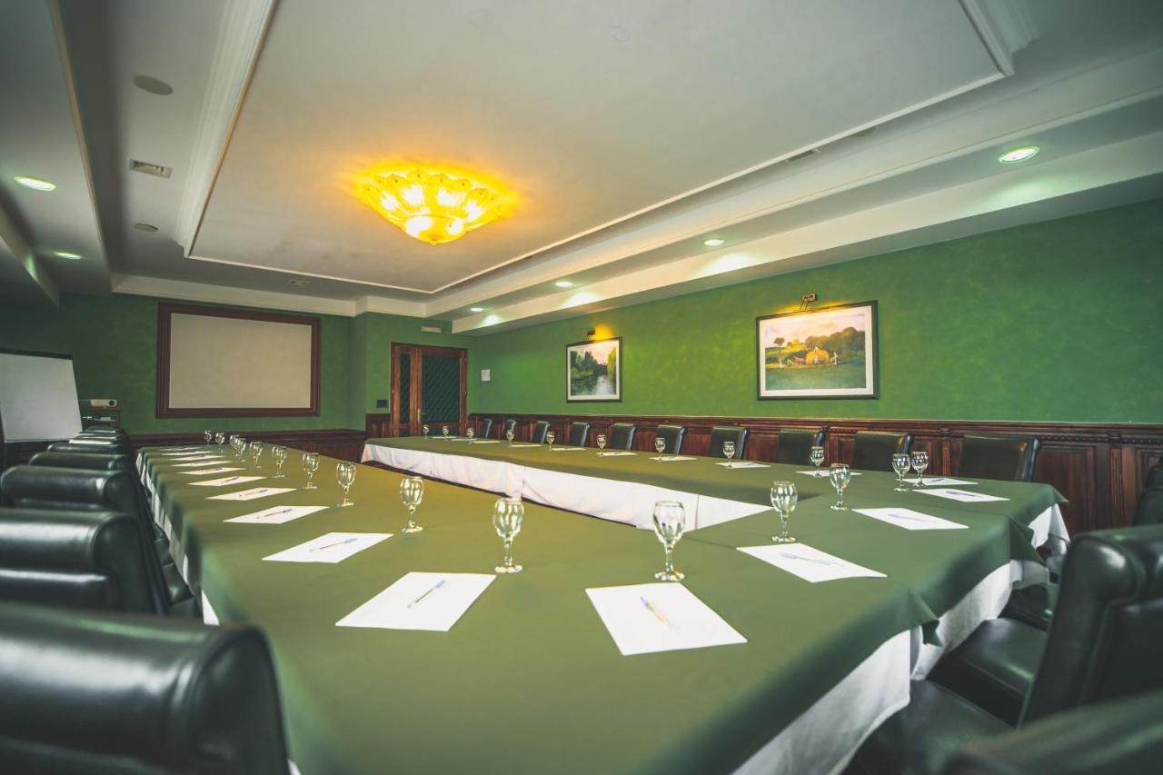 Hotel Dunav 伊洛克 外观 照片